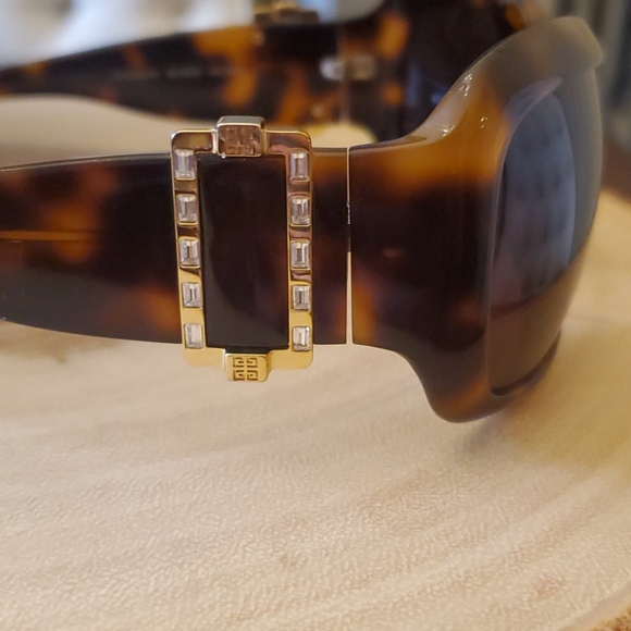 Givenchy Sunglasses main image 4